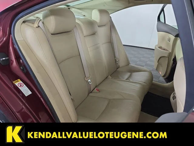 Used 2007 Red Lexus 350 image 27