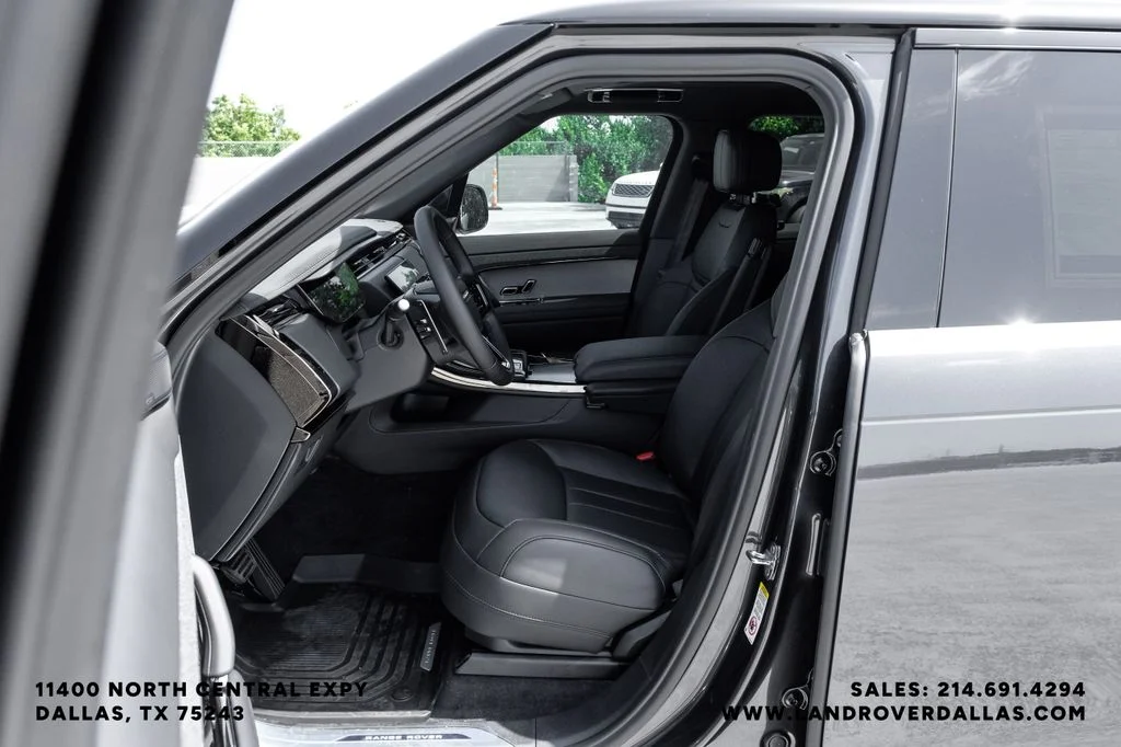 New 2026 Carpathian Gray Land Rover SE image 28