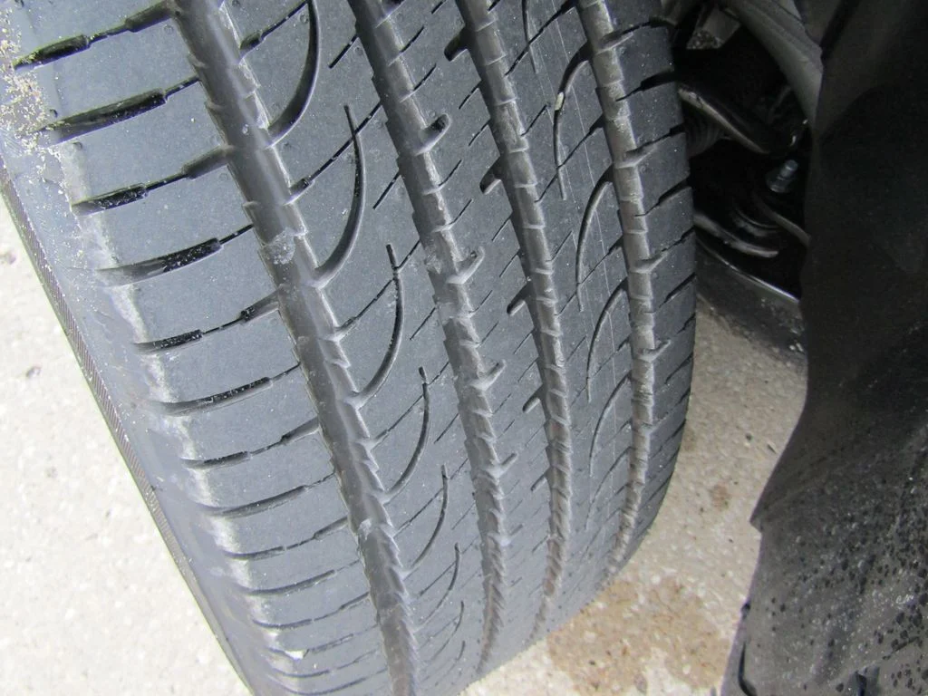 New 2026 Diamond Black Crystal Pearlcoat Jeep Latitude image 27