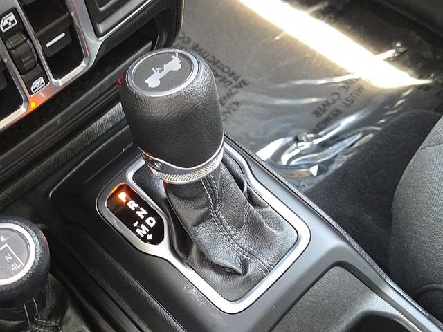 Used 2025 Black Jeep Sahara image 21