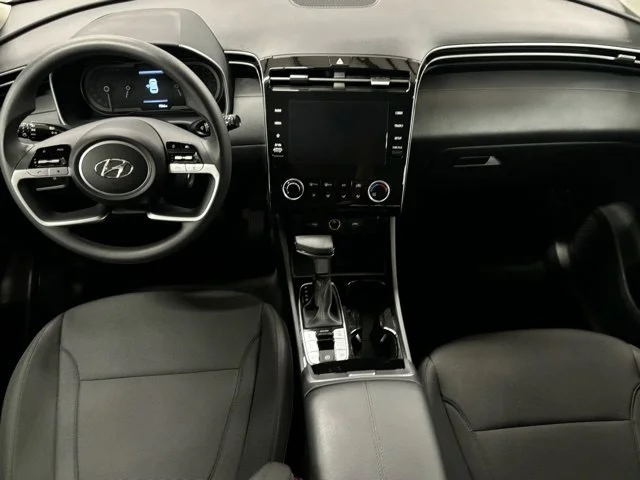 Used 2023 White Hyundai SE image 10