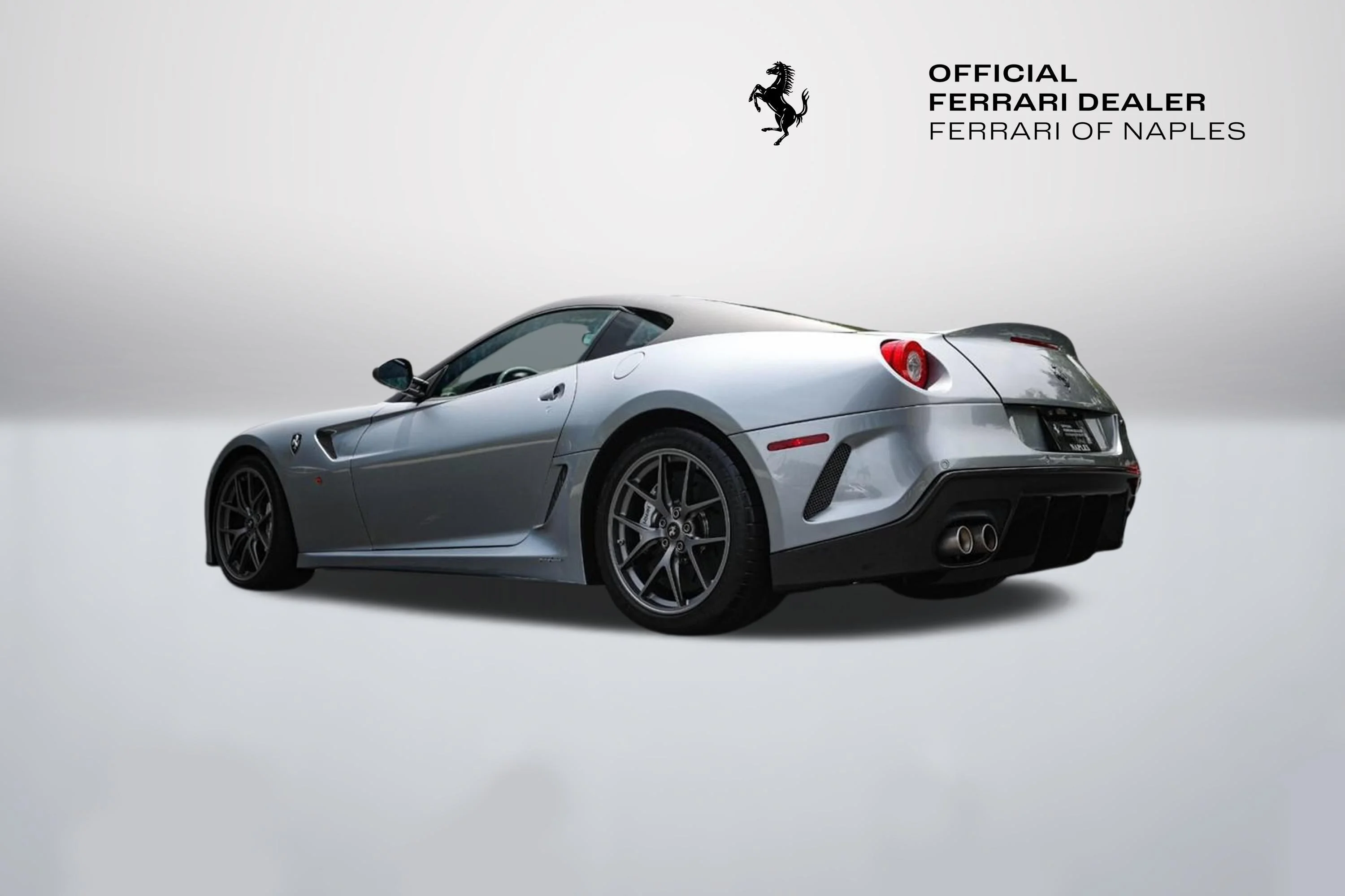 Used 2011 Grigio Titanio Metall Ferrari Base image 5