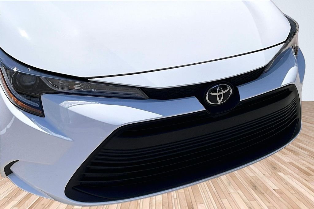 Used 2024 White Toyota LE image 26