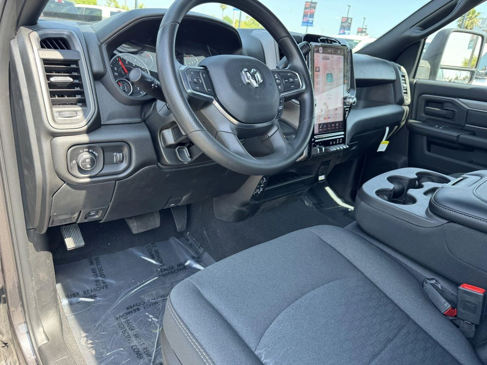 2025 RAM 2500 Tradesman - Photo 10