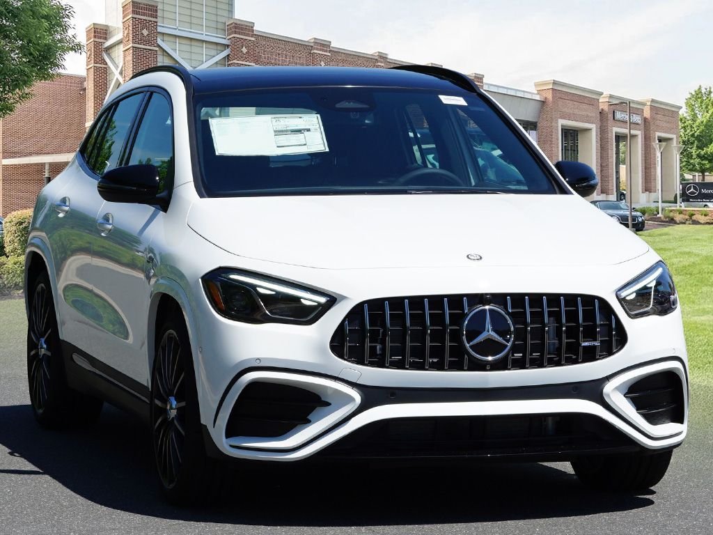 New 2026 Polar White Mercedes-Benz GLA 35 AMG® image 3