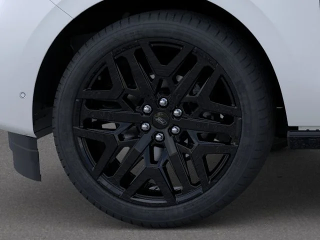 New 2026 Star White Metallic Tri-Coat Ford MAX Platinum® image 19
