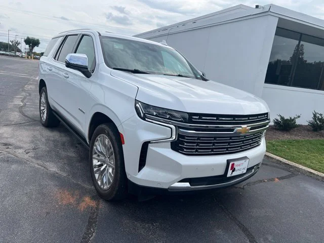 Used 2023 IRIDESCENT PEARL TRICOAT Chevrolet Premier image 1