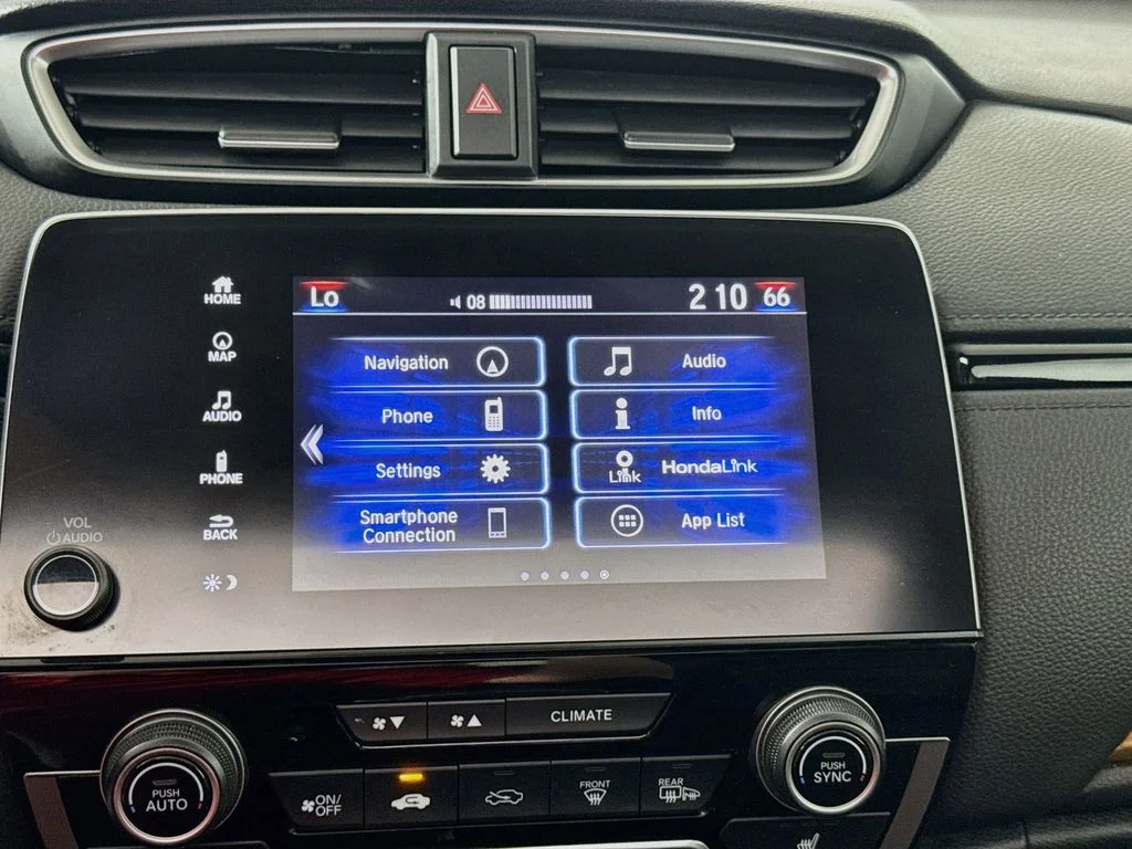 Used 2019 Modern Steel Metallic Honda Touring image 15