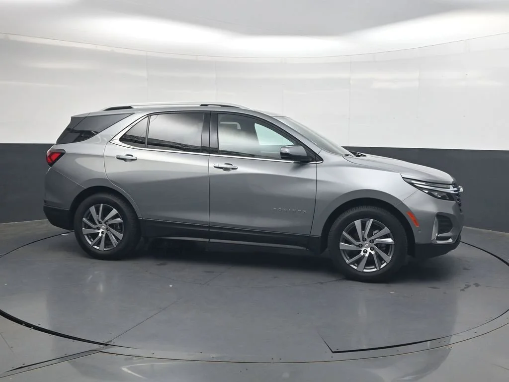 Used 2023 Gray Chevrolet Premier image 2