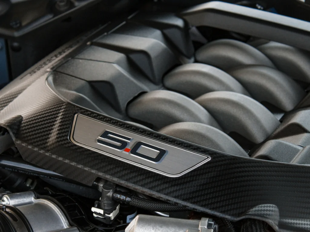 Used 2024 Vapor Blue Metallic Ford GT Premium image 31