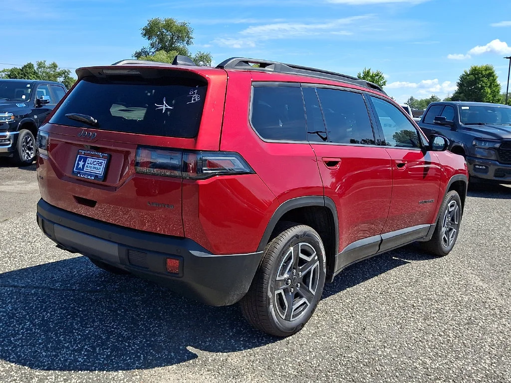 New 2026 Red Hot Pearl-Coat Exterior Paint Jeep Limited image 8