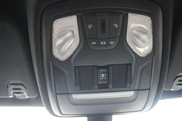 Used 2021 White Ram Big Horn/Lone Star image 13