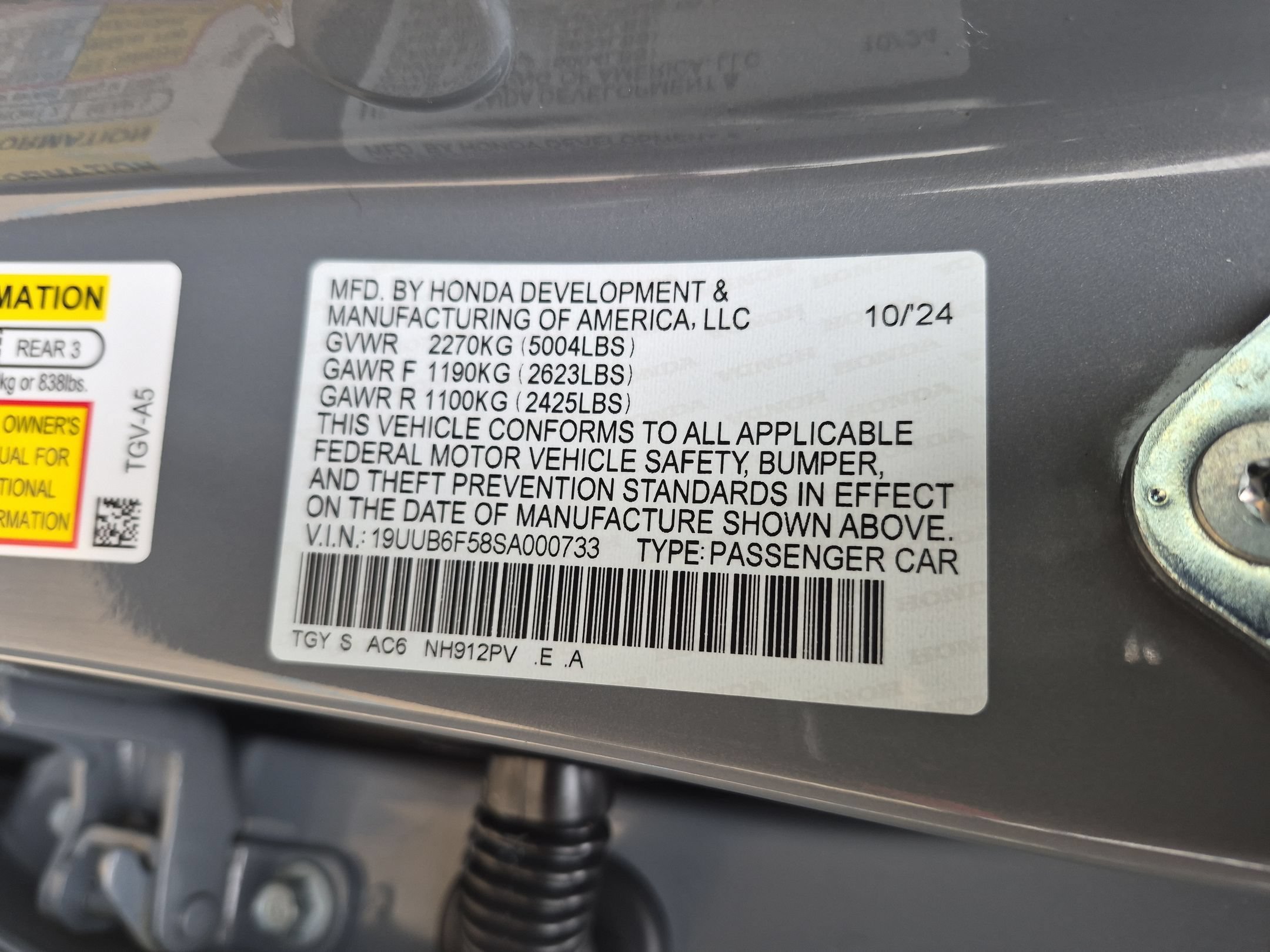 Used 2025 Urban Gray Pearl Acura SH-AWD w/ A-Spec Package image 35