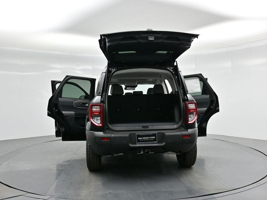 New 2025 Shadow Black Ford Badlands image 37