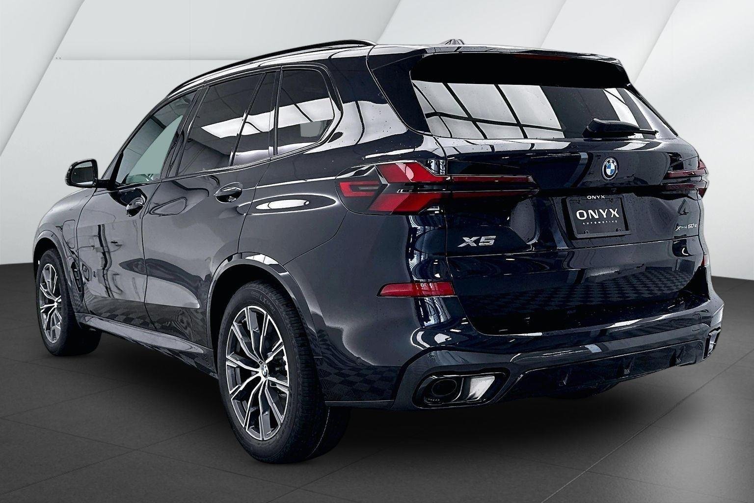 New 2026 Carbon Black Metallic BMW xDrive50e image 9