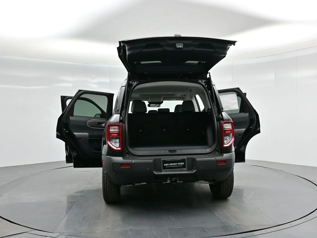 New 2025 Black Ford Badlands image 37