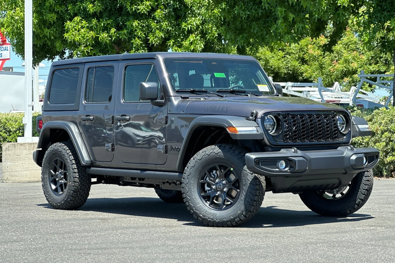 New 2026 Granite Crystal Metallic Clear-Coat Exterior Paint Jeep Willys image 2