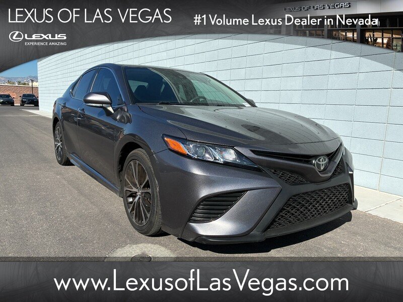 2019 Toyota Camry SE FWD photo
