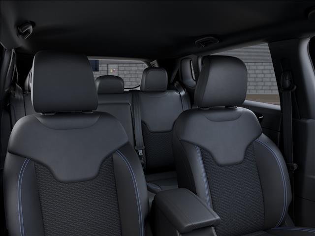 New 2026 Red Hot Pearl-Coat Exterior Paint Jeep Latitude image 26