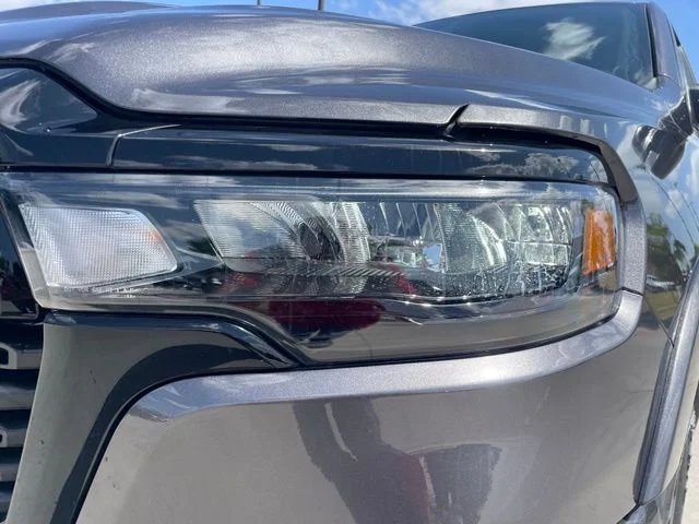 New 2026 Granite Crystal Metallic Clear-Coat Exterior Paint RAM Big Horn/Lone Star image 13