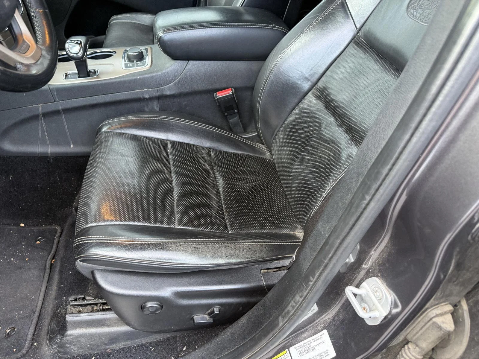 Used 2014 Granite Crystal Metallic Clearcoat Jeep Overland image 10
