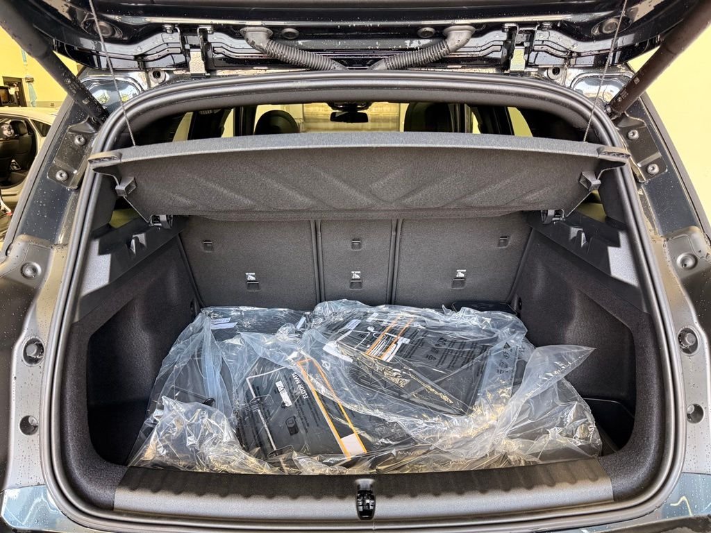 New 2027 Legend Grey Metallic MINI  image 23