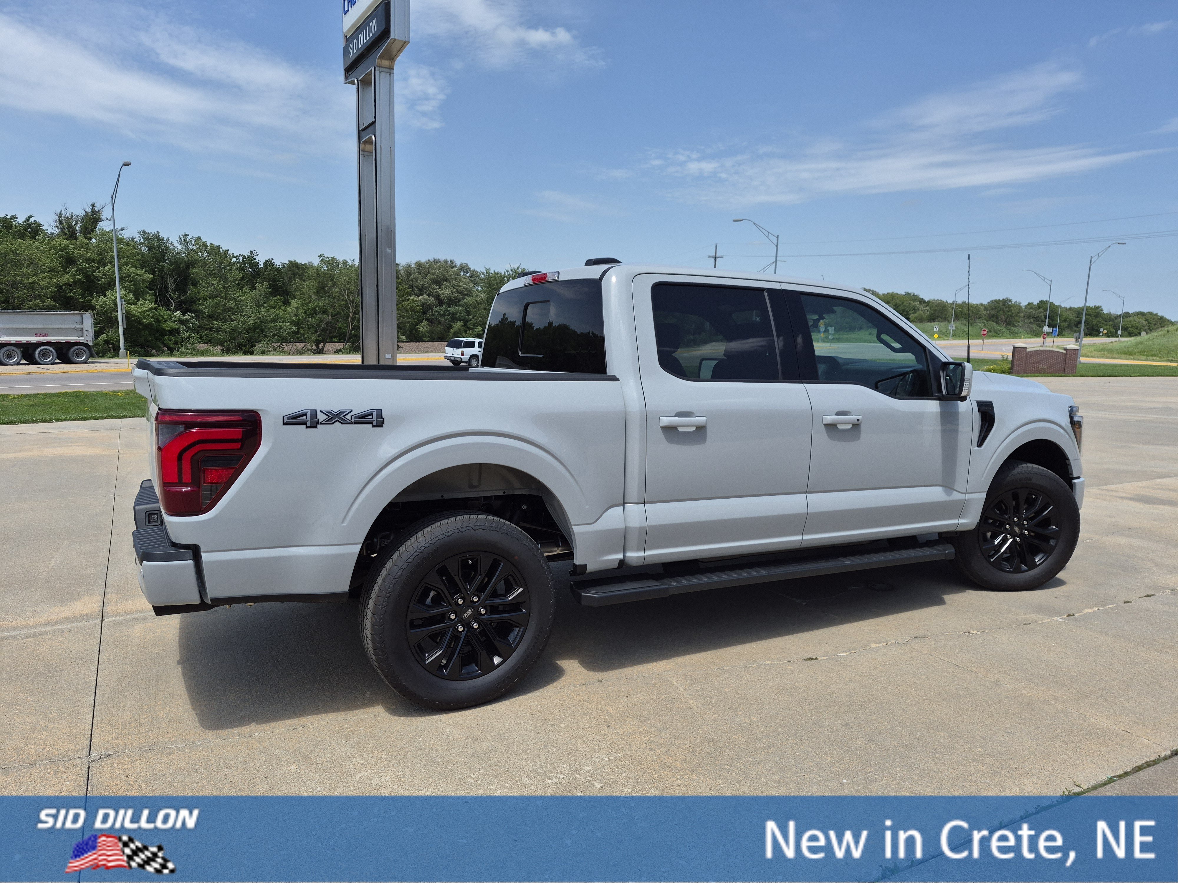 New 2026 Avalanche Ford LARIAT image 12
