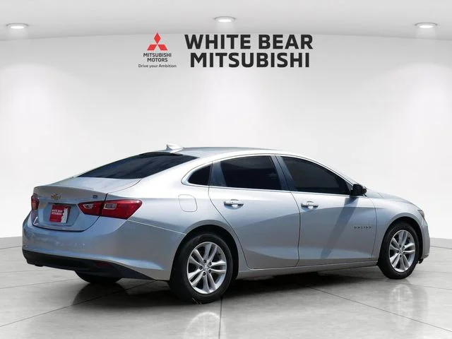 Used 2017 Silver Chevrolet Hybrid image 5