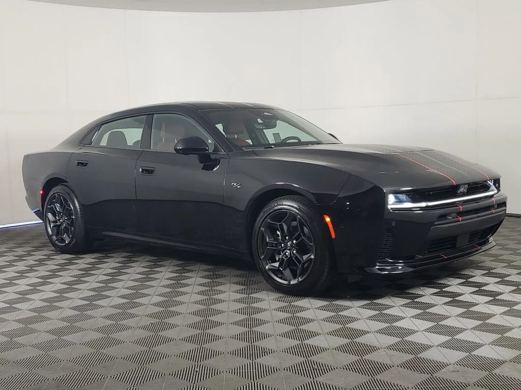 New 2026 Diamond Black Crystal Pearlcoat Dodge R/T Plus image 2