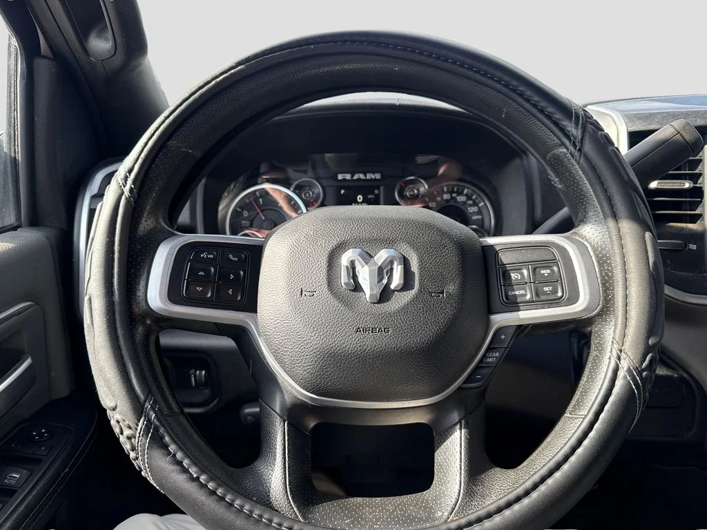 Used 2022 White Ram Big Horn image 15