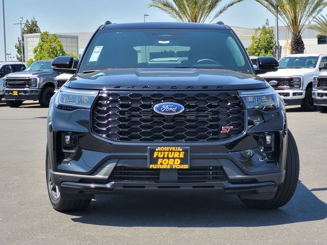 New 2025 Agate Black Metallic Ford ST image 3