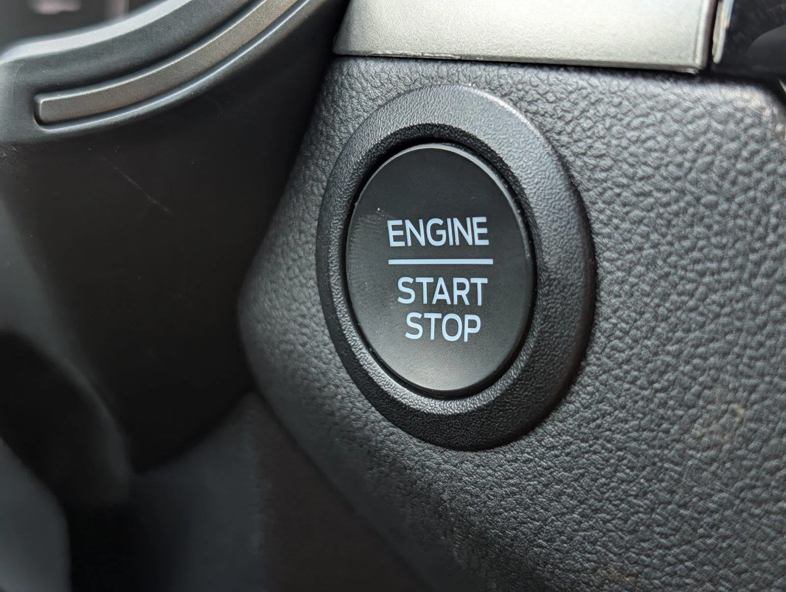 Used 2025 Agate Black Ford Active image 26