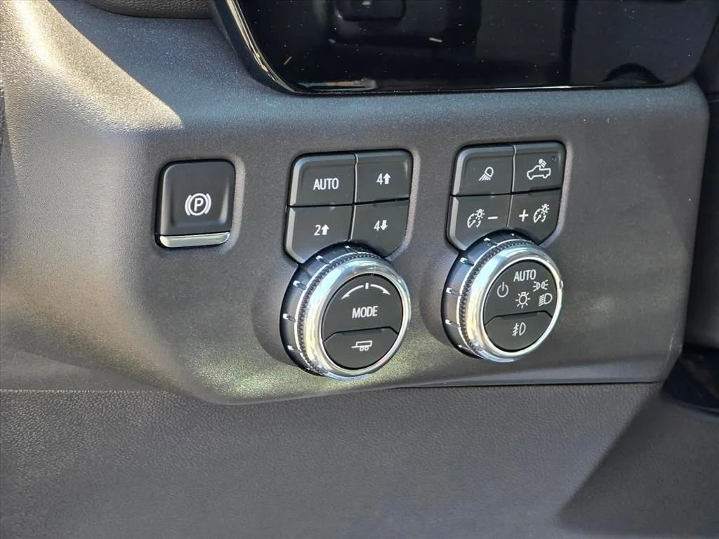 New 2026 Onyx Black GMC SLT image 8