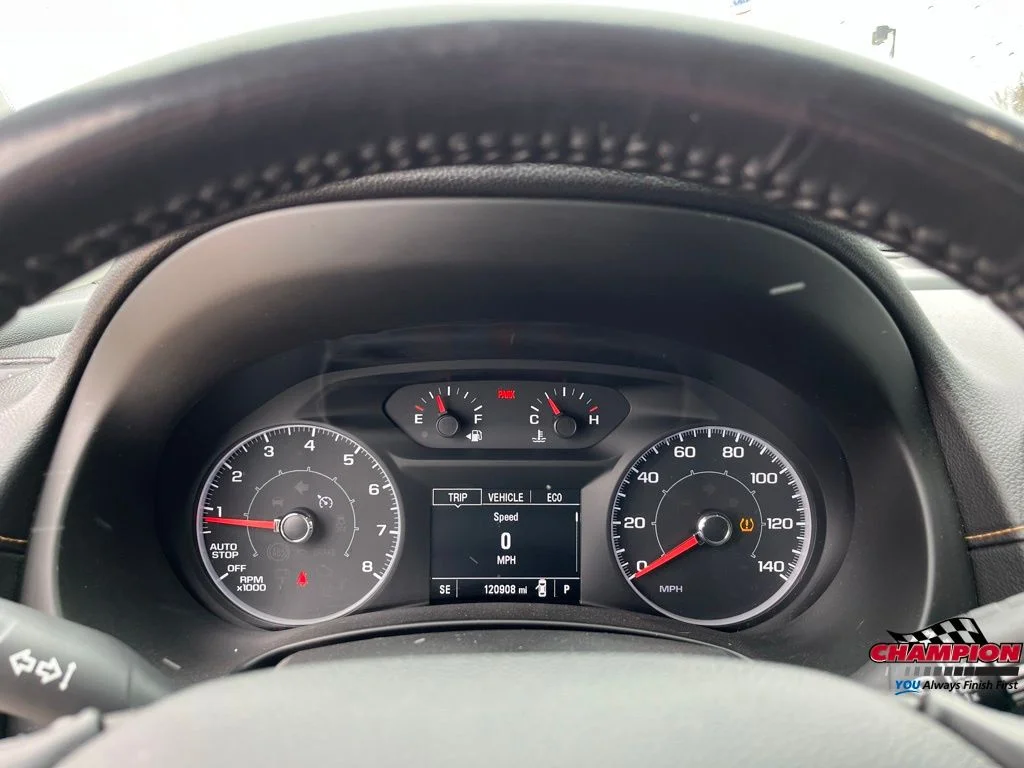 Used 2018 Black GMC SLE image 26
