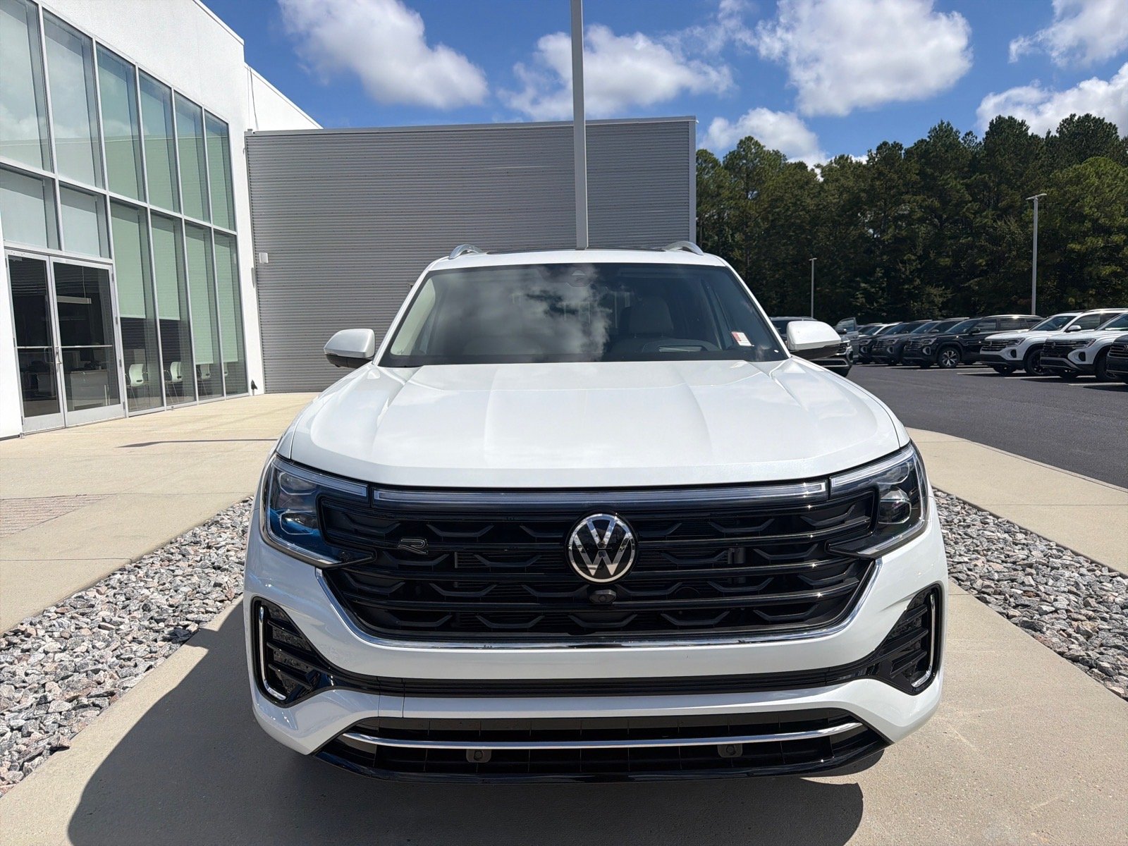 New 2026 Opal White Pearl Volkswagen SEL Premium R-Line 4Motion image 2