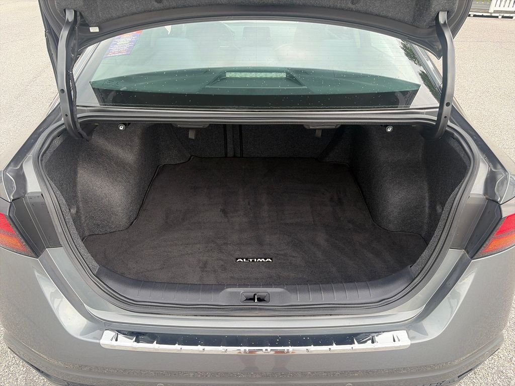 Used 2022 Gray Nissan 2.5 SV image 22