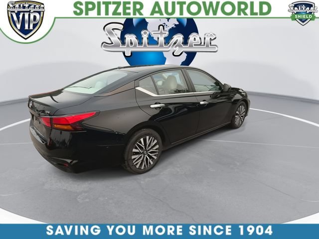 Used 2024  Nissan 2.5 SV image 8