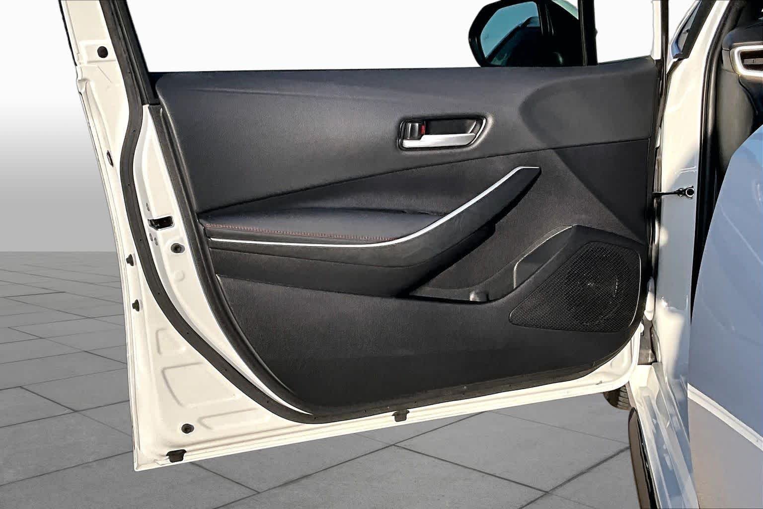 Used 2023 Ice Cap Toyota Hybrid SE image 21