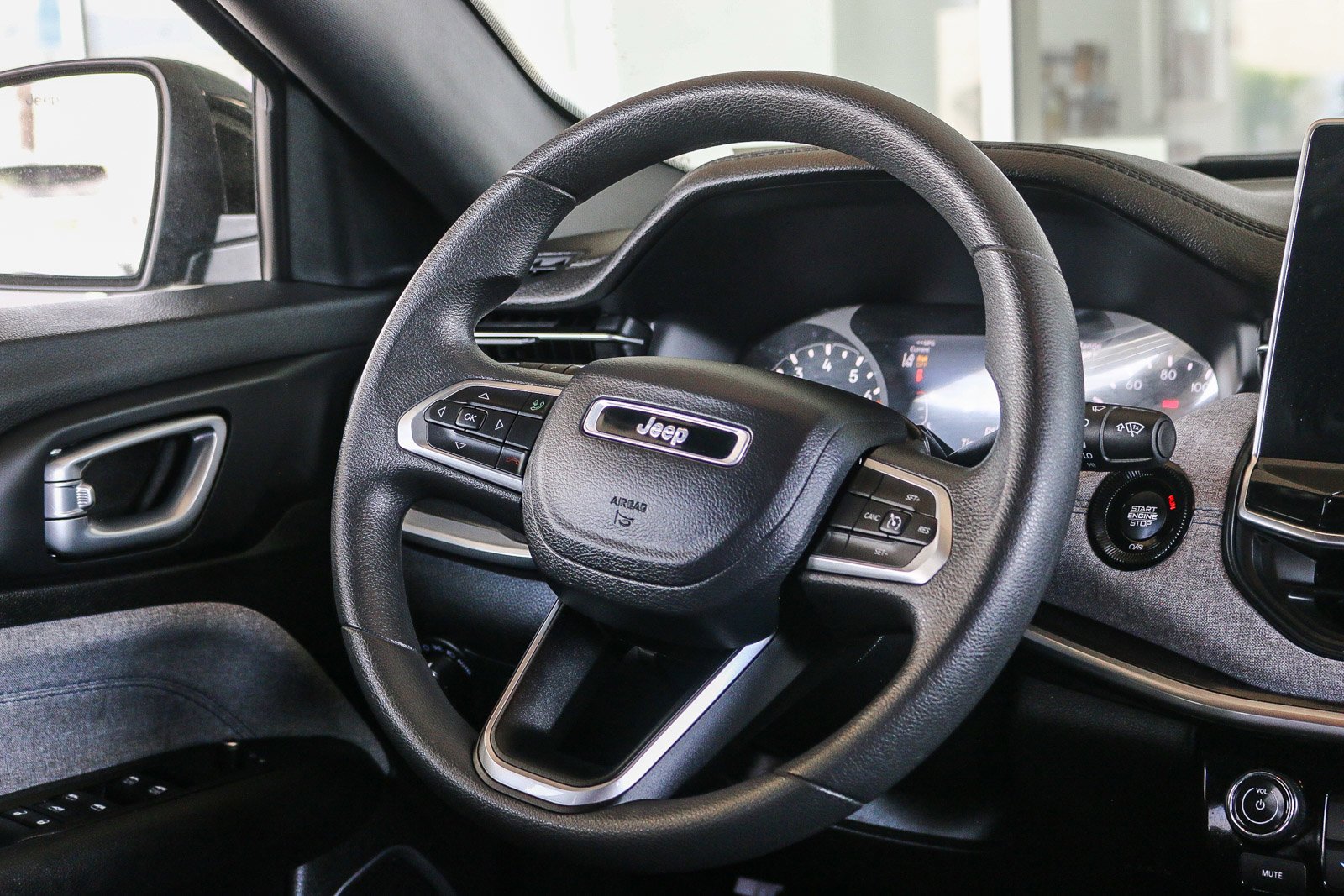 Used 2023 Granite Crystal Metallic Clearcoat Jeep Sport image 15