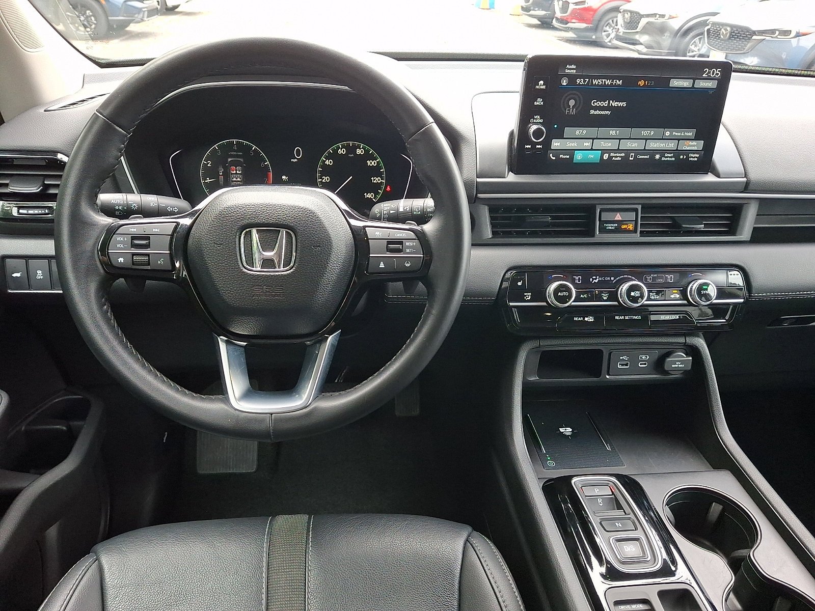 Used 2024 Platinum White Pearl Honda EX-L 8 Passenger image 10