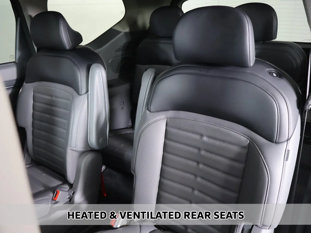 Used 2024 Black Kia Land image 10