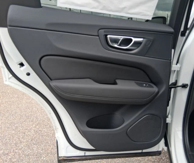 New 2026 Crystal White Volvo Plus image 16