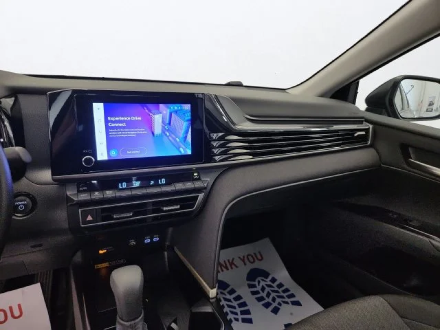 Used 2026 Ocean Toyota LE image 18