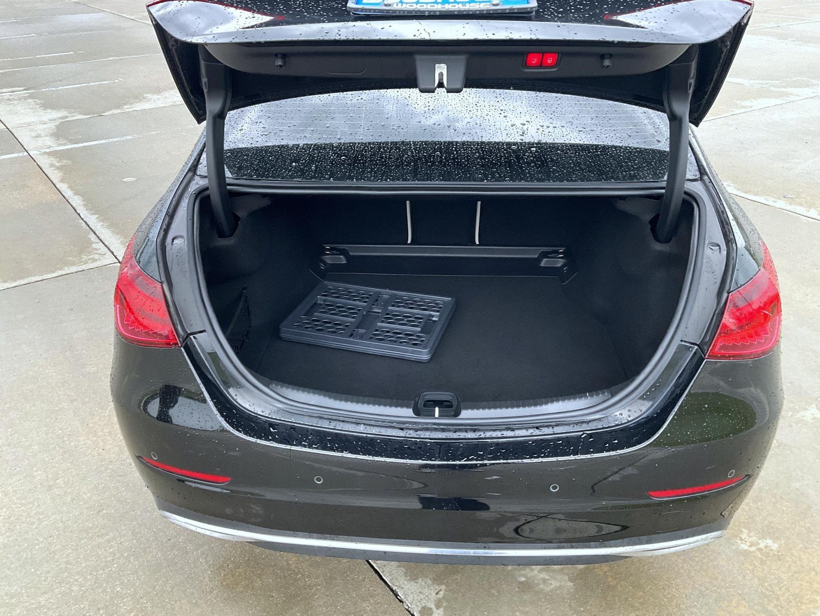 Used 2022 Black Mercedes-Benz C 300 image 9