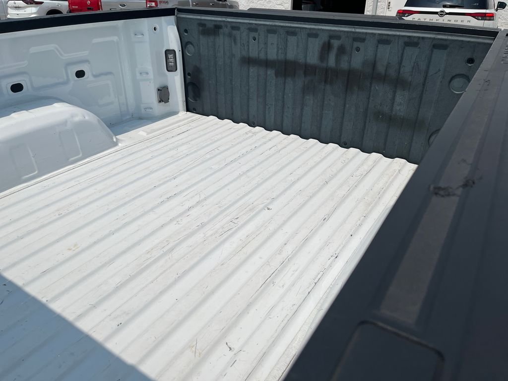 Used 2023 White Chevrolet Custom image 10