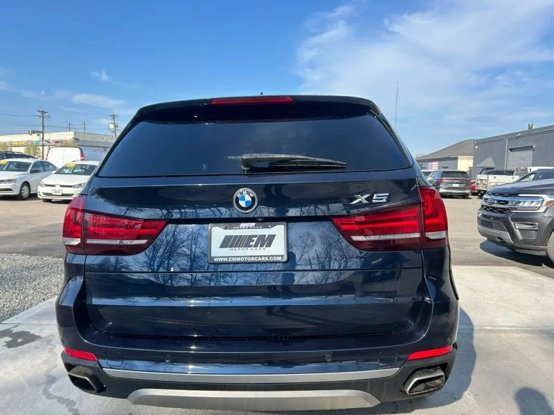 Used 2018 Blue BMW xDrive35i Sport Utility 4D image 7