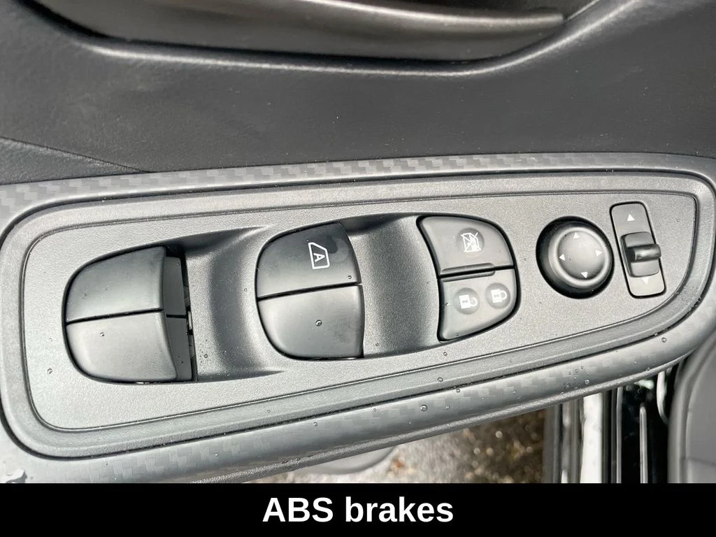 2025 Nissan Versa Sedan S - Photo 25