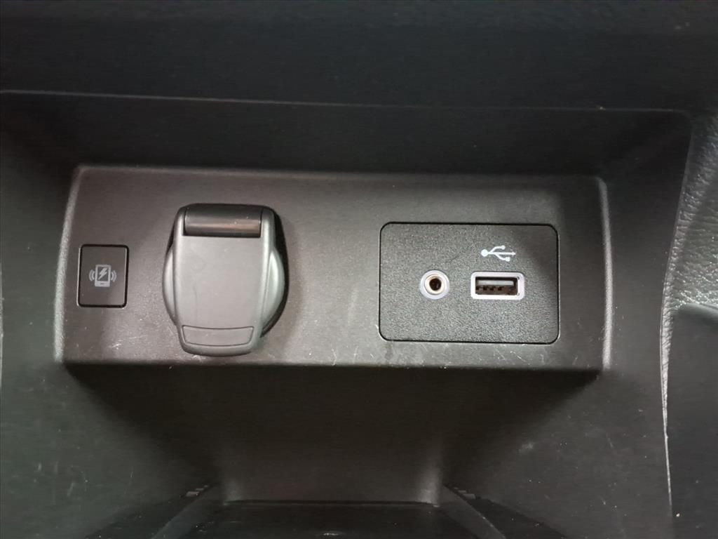 2023 NISSAN VERSA - Image 11