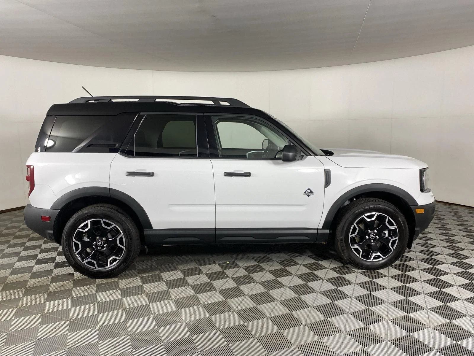 New 2026 Oxford White Ford Outer Banks® image 8