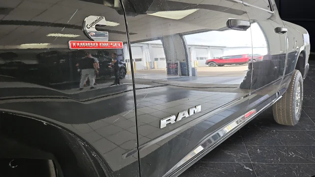 New 2026 Diamond Black Crystal Pearl-Coat Exterior Paint RAM Big Horn image 41